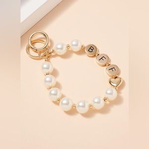 Pearl beaded‎ keychain with "BFF" engraving